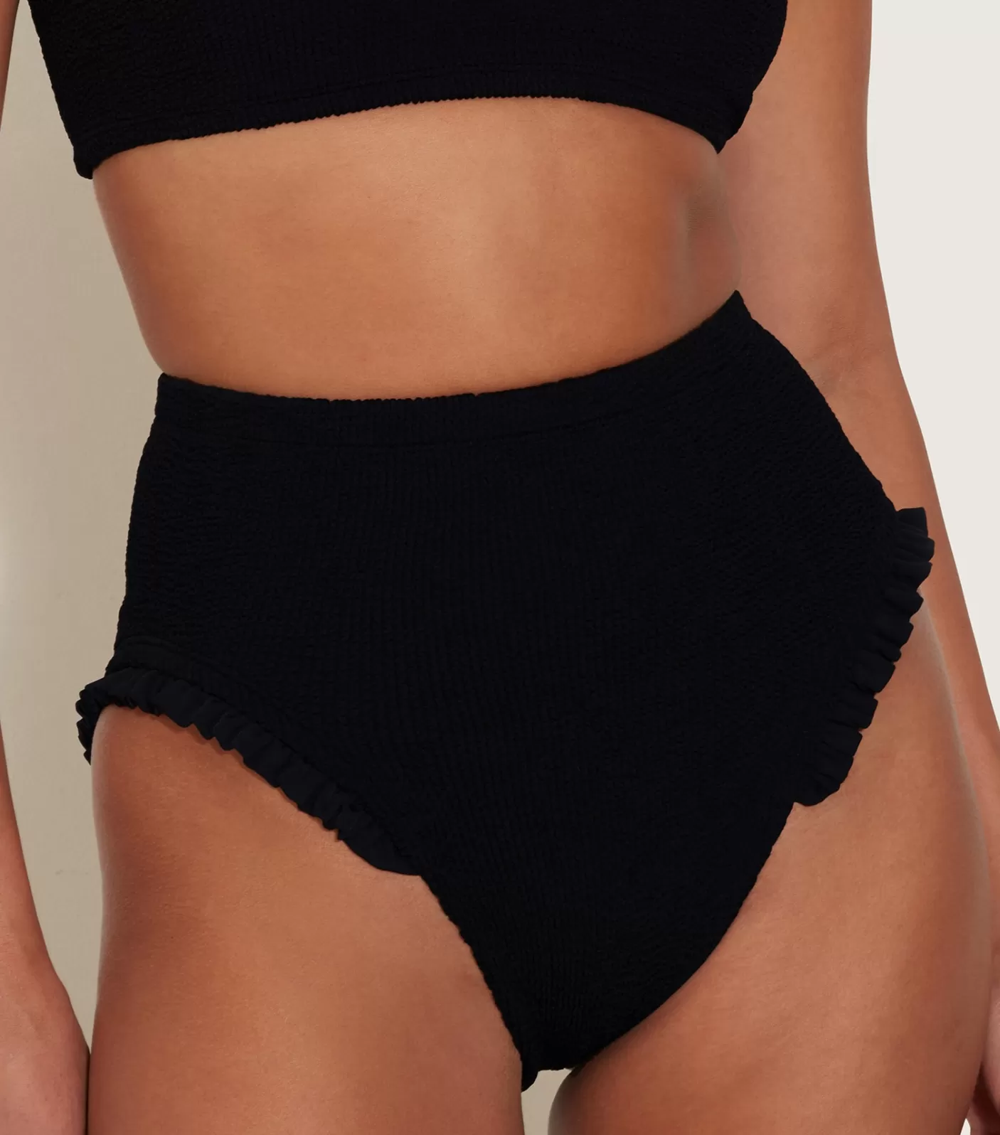 Hunza G Bikini Sets | Bandeau-Osiris Frill Bikini - Black